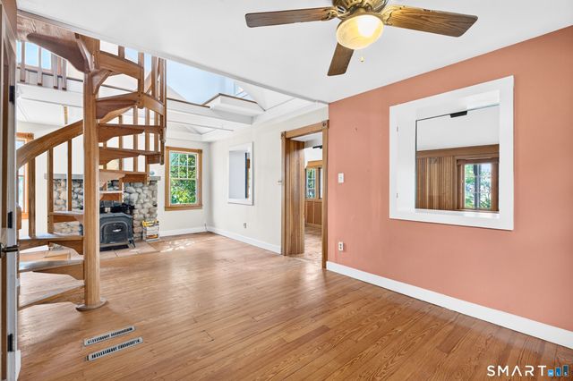 207 Pawson Road, Branford, CT 06405