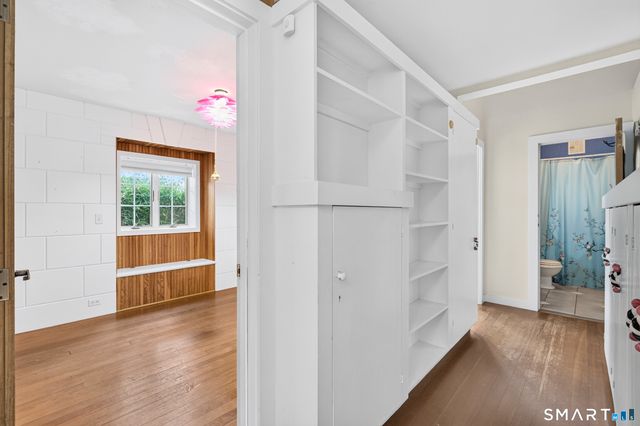 207 Pawson Road, Branford, CT 06405
