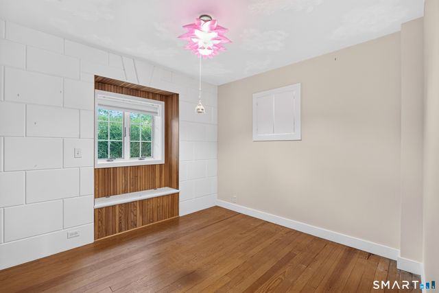207 Pawson Road, Branford, CT 06405