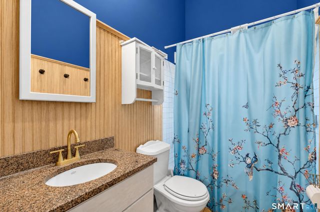 207 Pawson Road, Branford, CT 06405