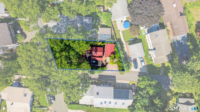 207 Pawson Road, Branford, CT 06405