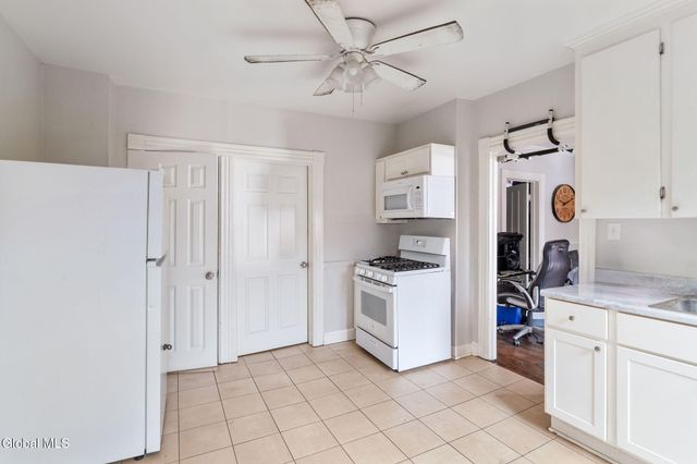 918 Park Avenue, Schenectady, NY 12308