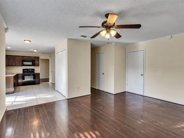 2313 Lynn Drive, Pearland, TX 77581