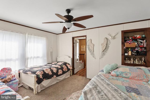 124 SHERRILL DR, New Oxford, PA 17350