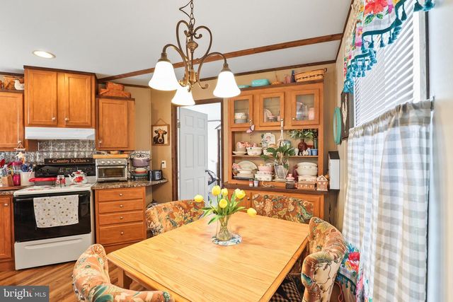 124 SHERRILL DR, New Oxford, PA 17350