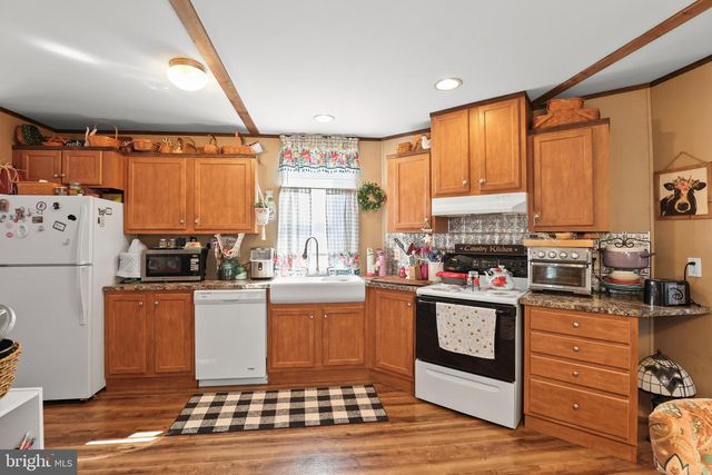 124 SHERRILL DR, New Oxford, PA 17350
