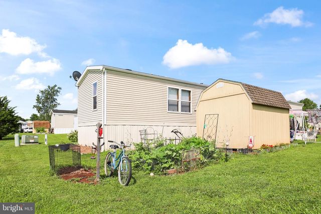 124 SHERRILL DR, New Oxford, PA 17350