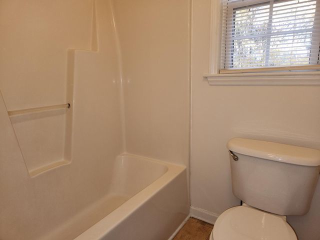 860 Darby Street, Raleigh, NC 27610