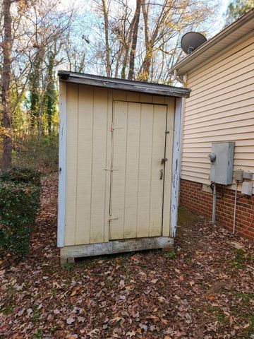 860 Darby Street, Raleigh, NC 27610
