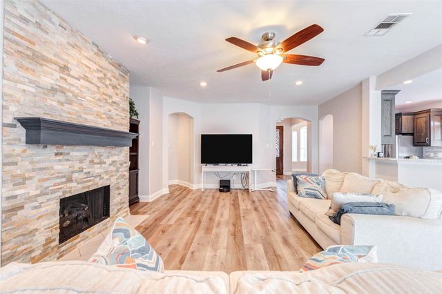 20827 Whitevine Way, Katy, TX 77450