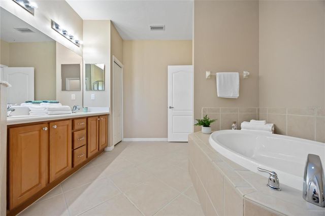 8769 MONTEREY BAY LOOP, Bradenton, FL 34212