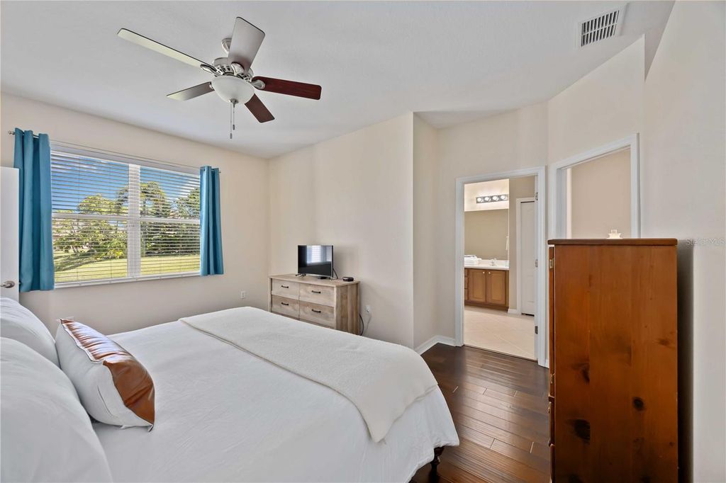 Image 24 of property listing at 8769 MONTEREY BAY LOOP, Bradenton, FL 34212