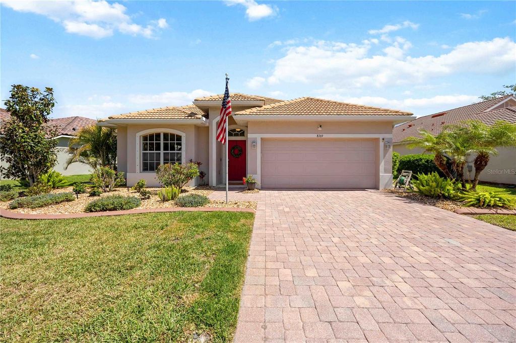Image 45 of property listing at 8769 MONTEREY BAY LOOP, Bradenton, FL 34212
