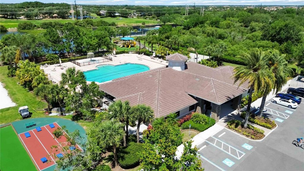 Image 48 of property listing at 8769 MONTEREY BAY LOOP, Bradenton, FL 34212