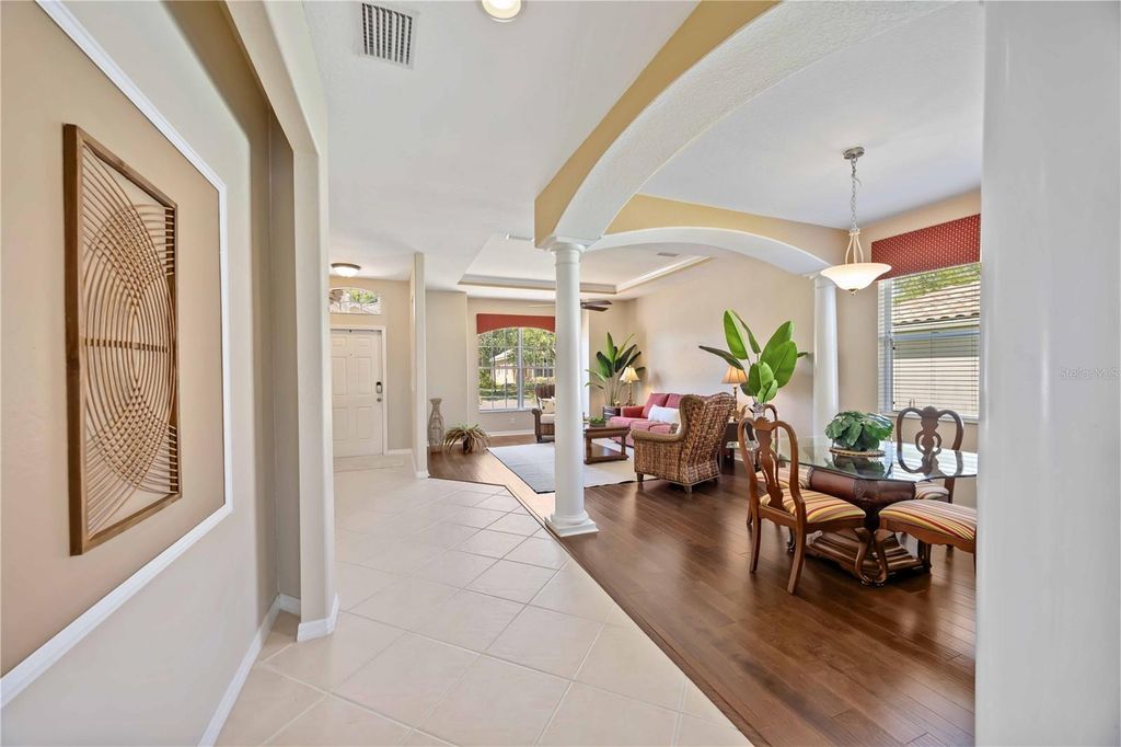 Image 6 of property listing at 8769 MONTEREY BAY LOOP, Bradenton, FL 34212
