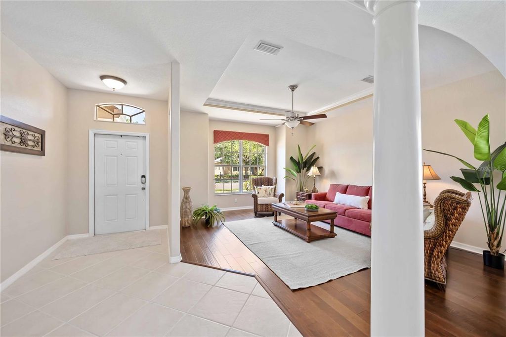 Image 7 of property listing at 8769 MONTEREY BAY LOOP, Bradenton, FL 34212