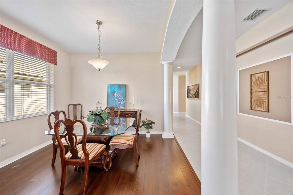 Image 9 of property listing at 8769 MONTEREY BAY LOOP, Bradenton, FL 34212