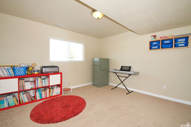 3176 W 5625 S, Roy, UT 84067