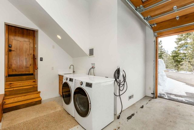 495 Lakeridge Court, Tahoma, CA 96142