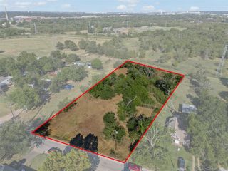 1129 Alvarado Street, Cleburne, TX 76031