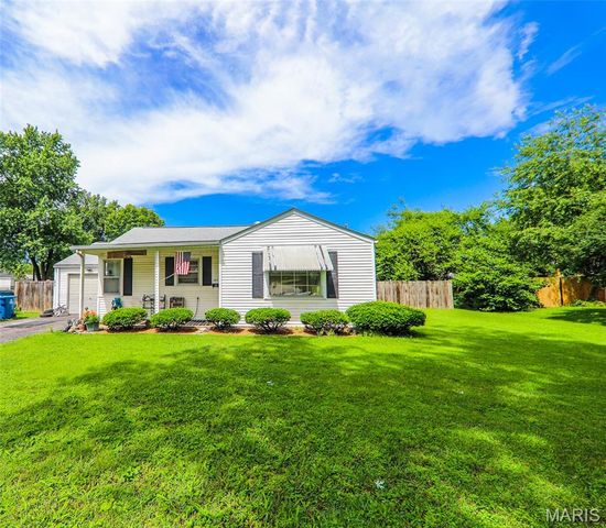 1819 N 16th Street, Swansea, IL 62226