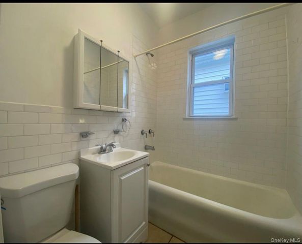 5024 39th Place, Sunnyside, NY 11104