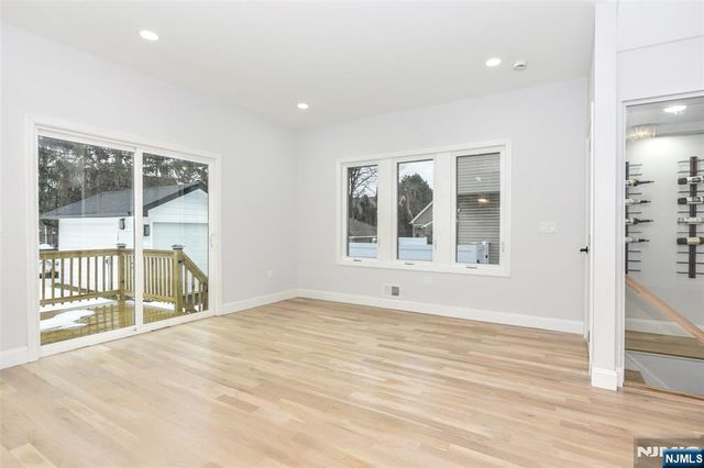 9-03 5th Street, Fair Lawn, NJ 07410