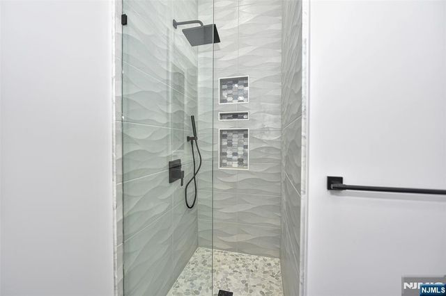 9-03 5th Street, Fair Lawn, NJ 07410