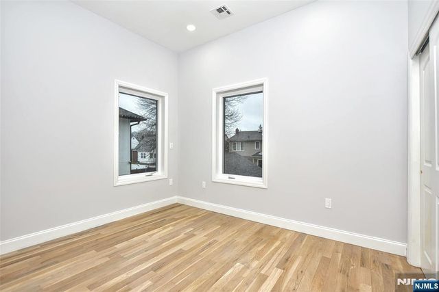 9-03 5th Street, Fair Lawn, NJ 07410