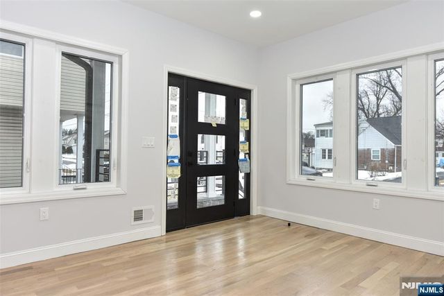 9-03 5th Street, Fair Lawn, NJ 07410