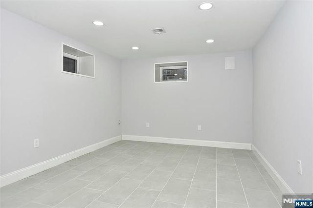 9-03 5th Street, Fair Lawn, NJ 07410