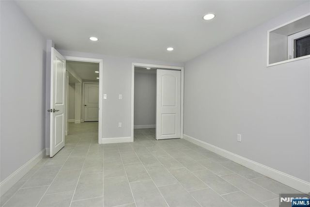 9-03 5th Street, Fair Lawn, NJ 07410