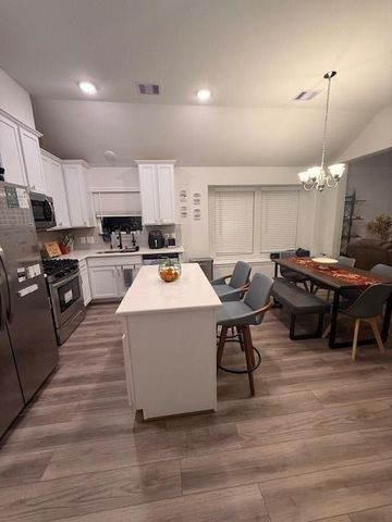 10318 Greenhorn Lane, Rosharon, TX 77583