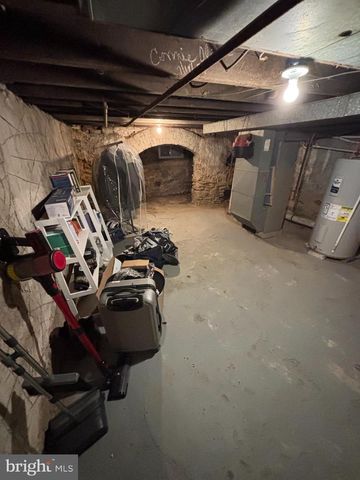 1921 S CROSKEY ST, Philadelphia, PA 19145