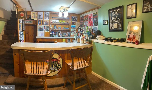 2112 N LEE LN, Aston, PA 19014