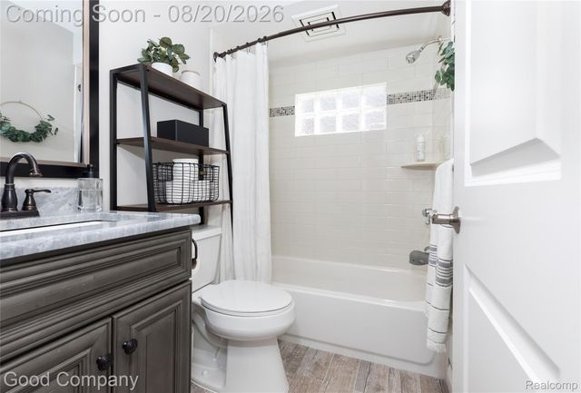 1701 N Altadena Avenue, Royal Oak, MI 48067