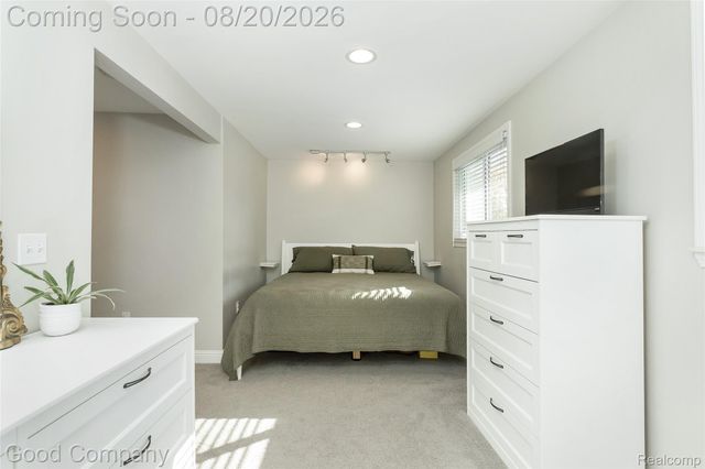 1701 N Altadena Avenue, Royal Oak, MI 48067
