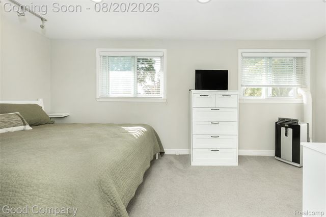 1701 N Altadena Avenue, Royal Oak, MI 48067