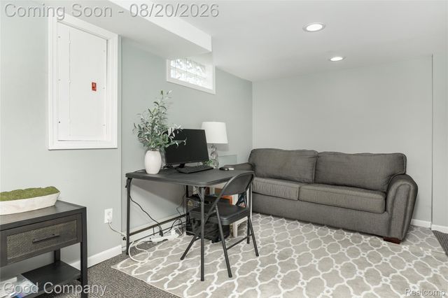 1701 N Altadena Avenue, Royal Oak, MI 48067