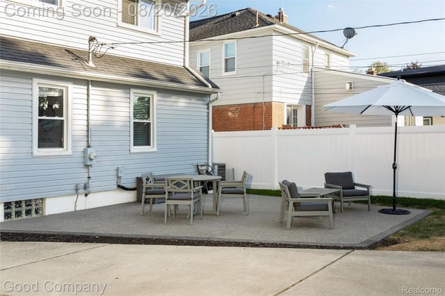 1701 N Altadena Avenue, Royal Oak, MI 48067