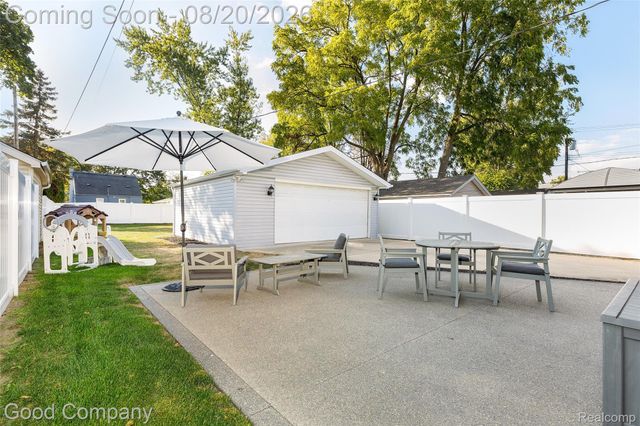 1701 N Altadena Avenue, Royal Oak, MI 48067