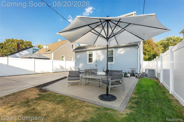 1701 N Altadena Avenue, Royal Oak, MI 48067