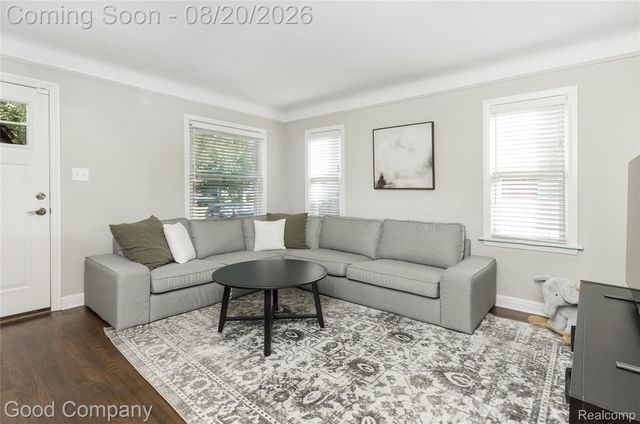 1701 N Altadena Avenue, Royal Oak, MI 48067