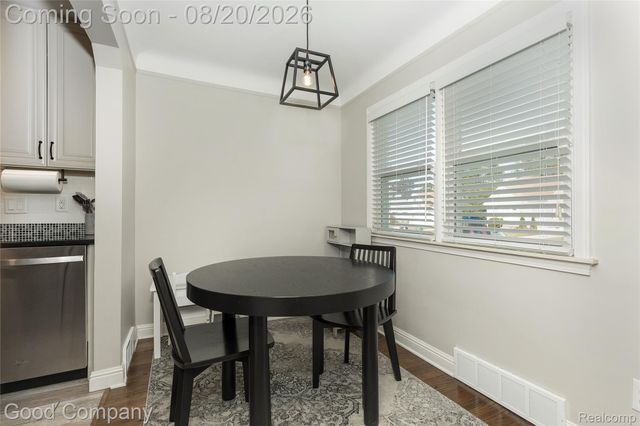 1701 N Altadena Avenue, Royal Oak, MI 48067