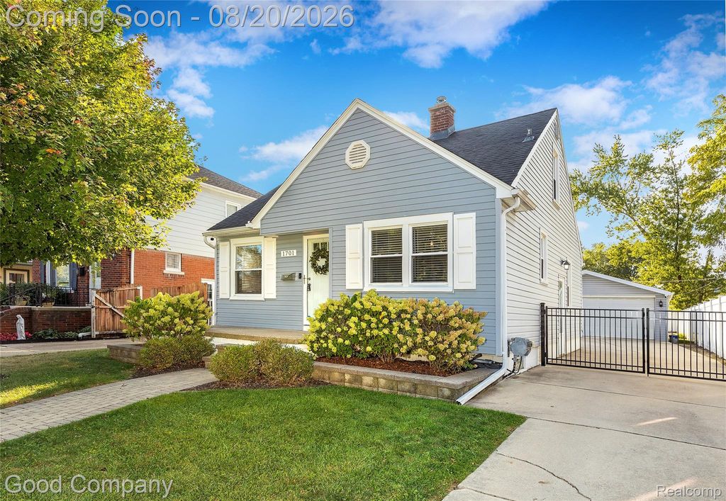 1701 N Altadena Avenue, Royal Oak, MI 48067