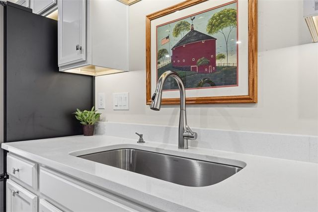 789 Oliver St, Lancaster Twp, PA 16037