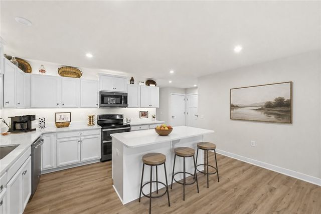 789 Oliver St, Lancaster Twp, PA 16037
