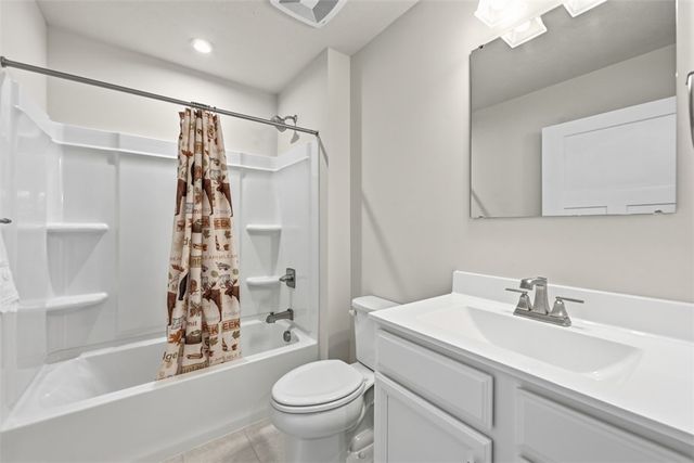 789 Oliver St, Lancaster Twp, PA 16037