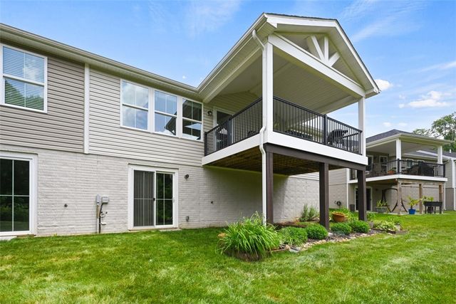 789 Oliver St, Lancaster Twp, PA 16037