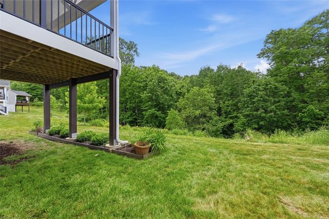 789 Oliver St, Lancaster Twp, PA 16037